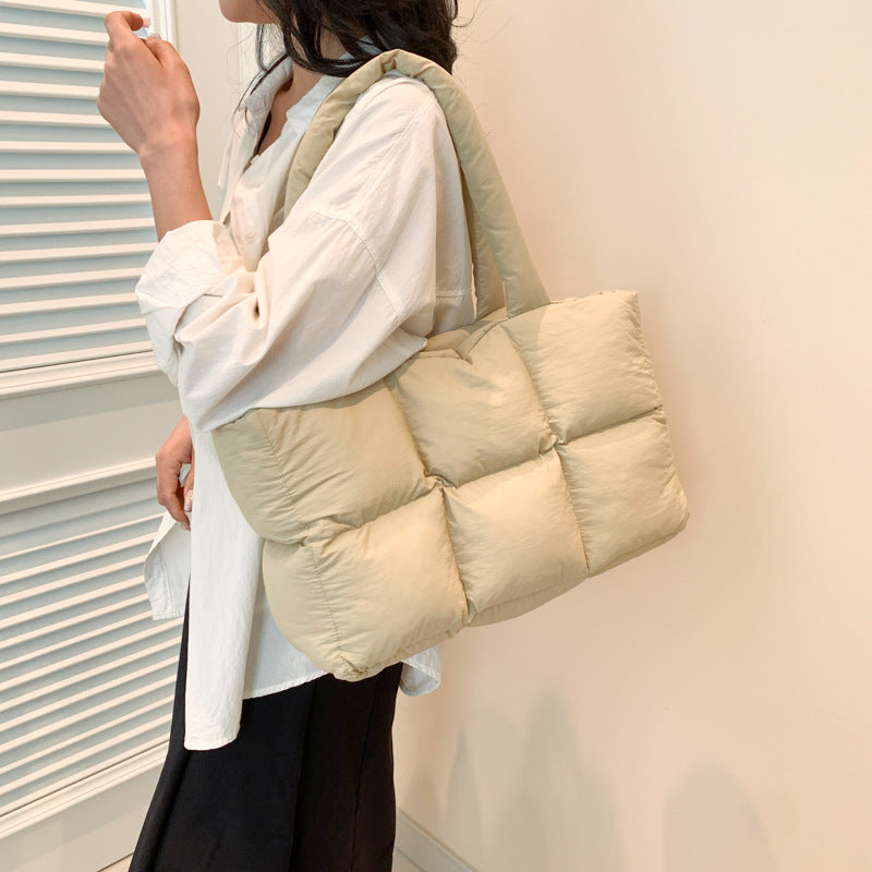 Damen PU Leder Shopper Tasche mit ergonomischem Tragegriff und moderner Steppung Nord Taschen