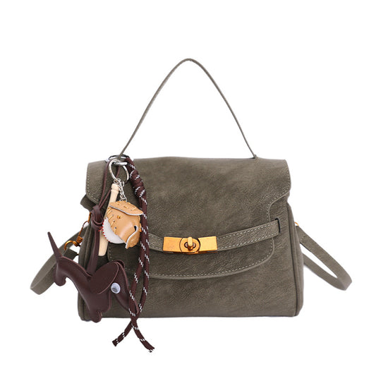 Damen Umhängetasche mit niedlichem Tieranhänger und praktischem Schulterriemen Nord Taschen