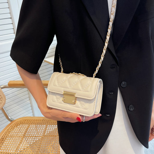 Damen Clutch mit luxuriösem Kettenriemen und klassischer Steppung Nord Taschen