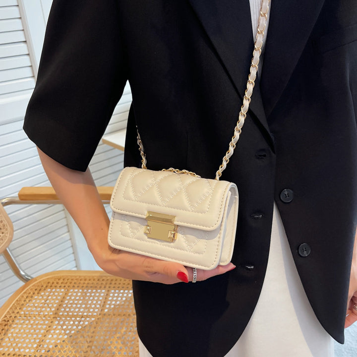 Damen Clutch mit luxuriösem Kettenriemen und klassischer Steppung Nord Taschen