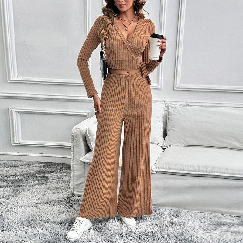 Damen Gestricktes Zweiteiler-Set mit Wickel-Cropped-Cardigan und hochtaillierter weiter Rippstrickhose Nord Taschen