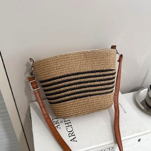 Damen Umhängetasche im modernen geflochtenen Design Nord Taschen