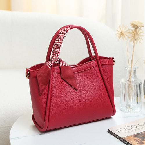 Damen Handtasche mit modischem Schal-Detail und verstellbarem Schulterriemen Nord Taschen