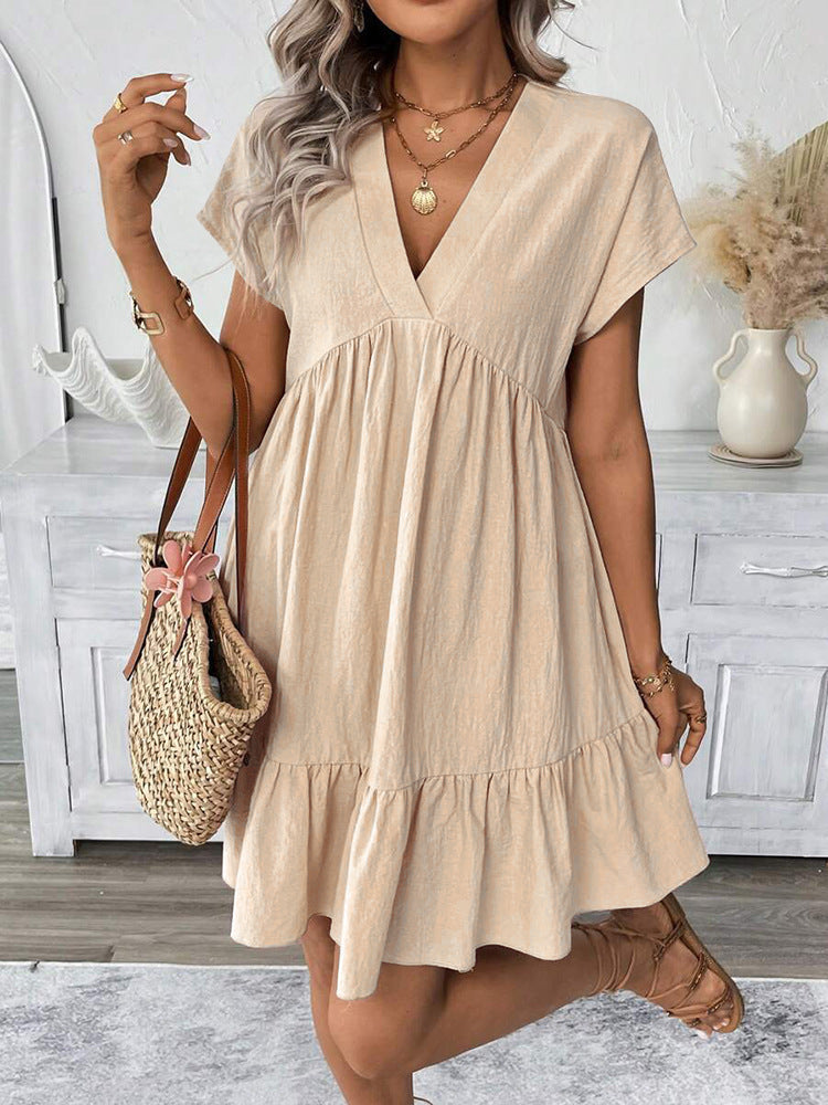 Damen kurzes Sommerkleid mit tiefem V-Ausschnitt und Rüschensaum