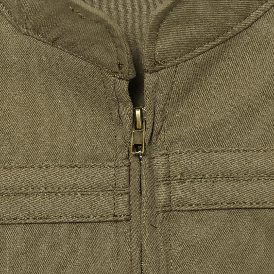 Damen Taillierte Militärinspirierte Kurzjacke mit Stehkragen und Zierknopfleisten Nord Taschen