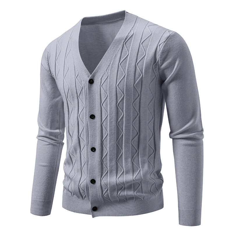 Herren V-Ausschnitt Strickjacke mit dezenter Zopfmusterstruktur und durchgehender Knopfleiste Nord Taschen