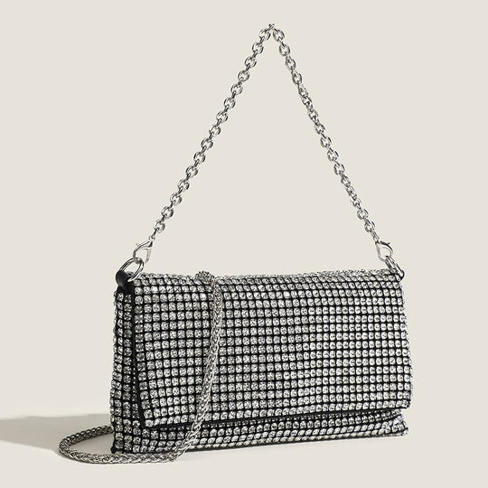 Damen Clutch mit funkelndem Strass und eleganter Kettenverzierung Nord Taschen