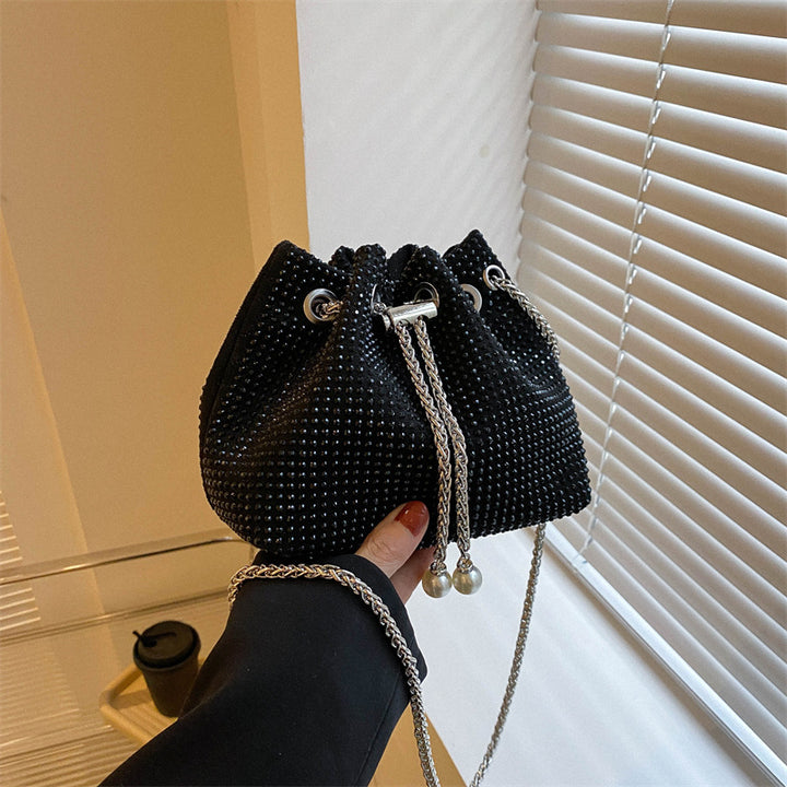 Damen Glamouröse Beuteltasche mit Strassverzierungen Nord Taschen