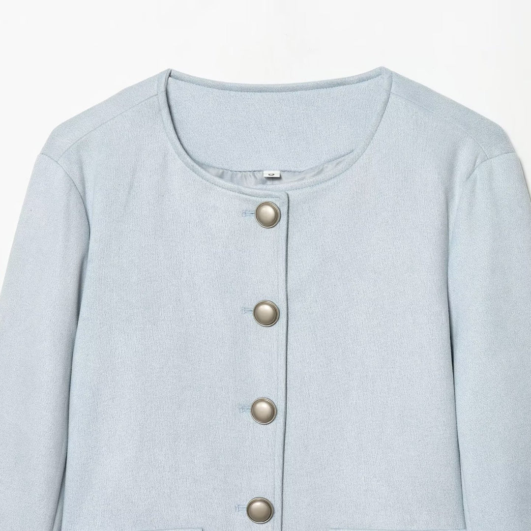 Damen Taillierte Cropped‑Bouclé‑Jacke mit Zierknopfleiste und Pattentaschen Nord Taschen