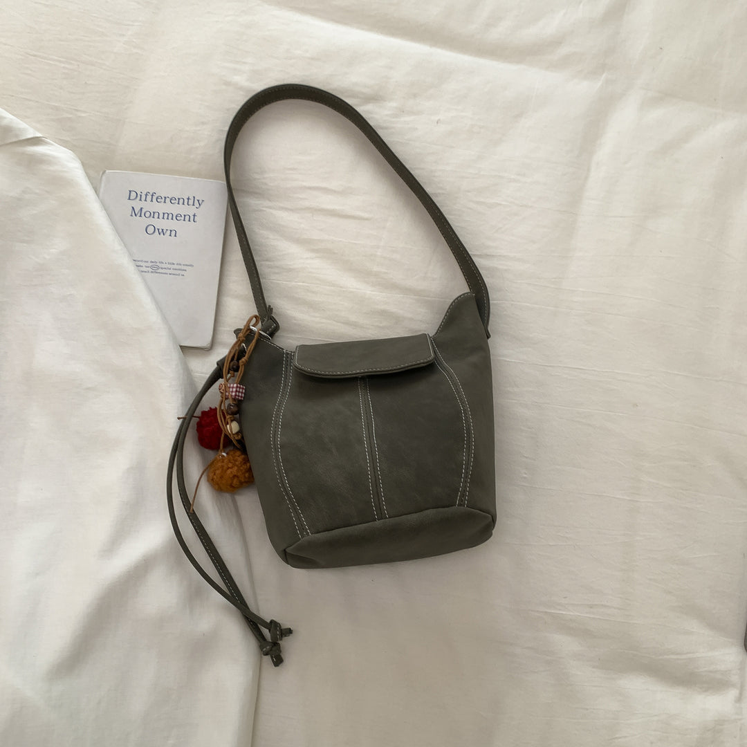 Damen Umhängetasche mit praktischem Kordelzug und weich strukturiertem Design Nord Taschen