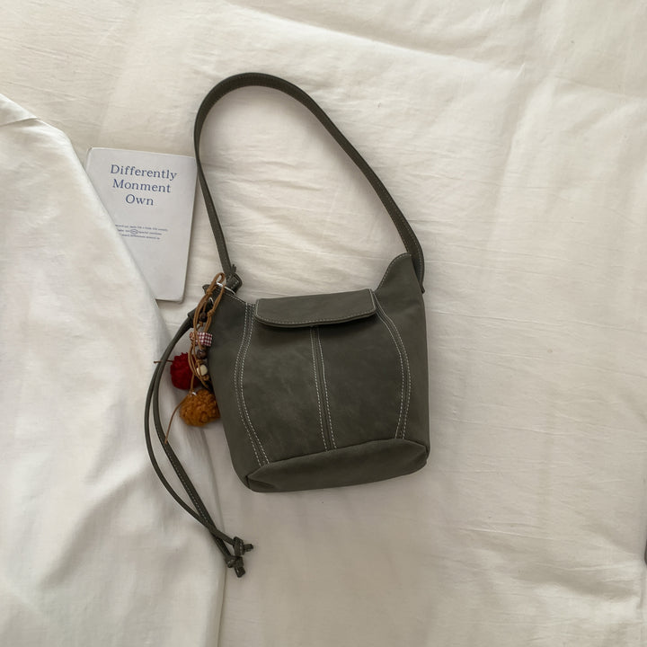 Damen Umhängetasche mit praktischem Kordelzug und weich strukturiertem Design Nord Taschen