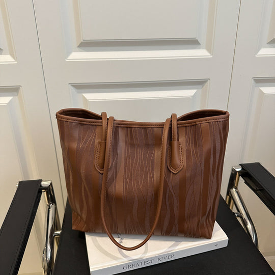 Damen große Shopper-Tasche mit innovativer Wellenstruktur Nord Taschen