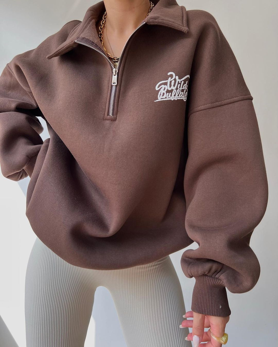 Damen Oversized Halbzip-Sweatshirt mit Stehkragen und gesticktem Logo Nord Taschen