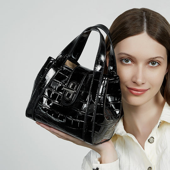 Damen Handtasche mit eleganter Krokodilprägung und abnehmbarem Schultergurt Nord Taschen