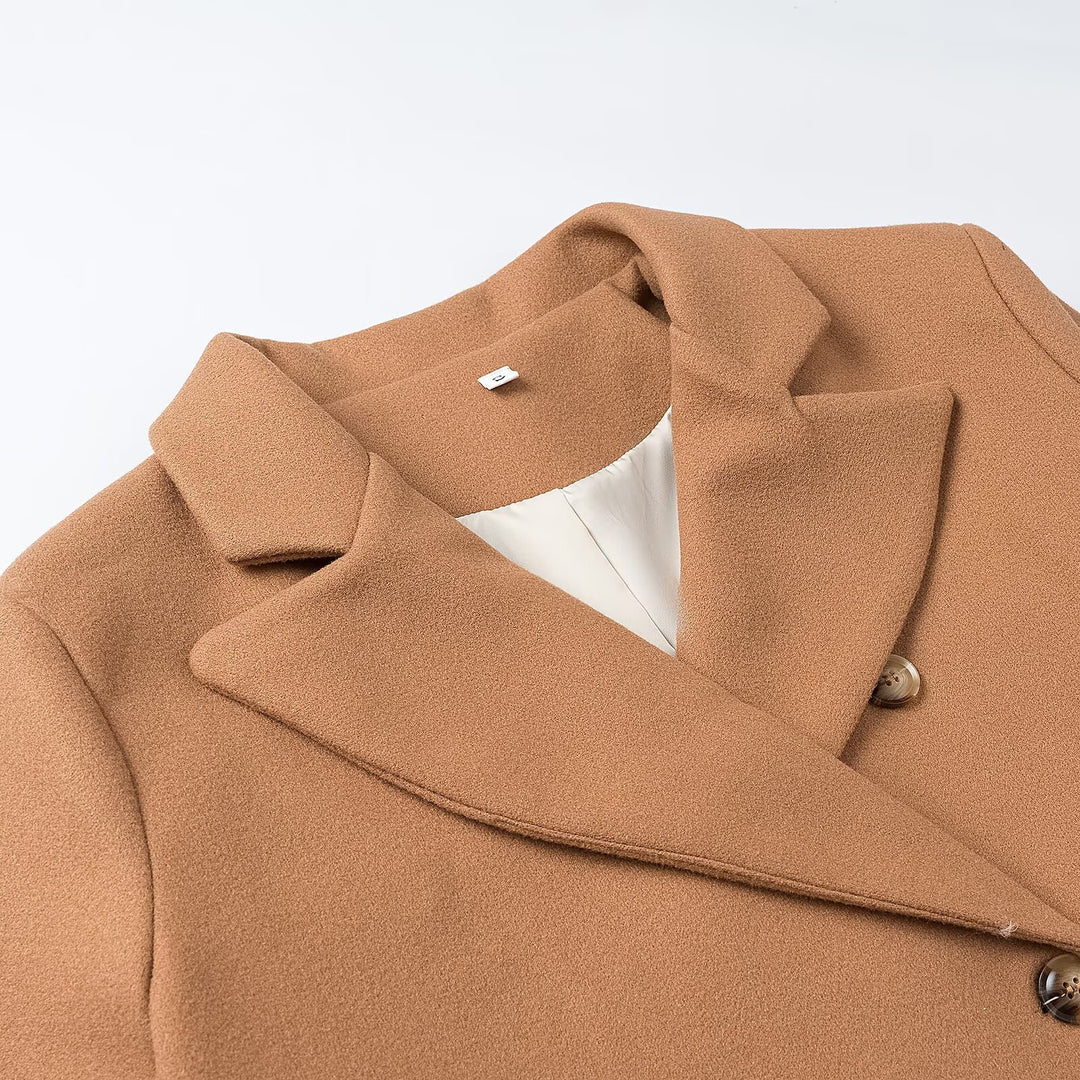 Damen Doppelreihiger Longcoat mit breitem Reverskragen und Pattentaschen Nord Taschen