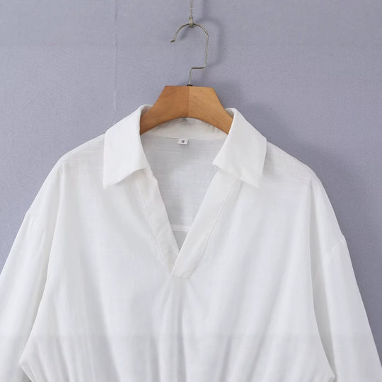 Damen Weite Bluse mit V‑Ausschnitt, Hemdkragen und gerafftem Hoch-Tief-Saum Nord Taschen