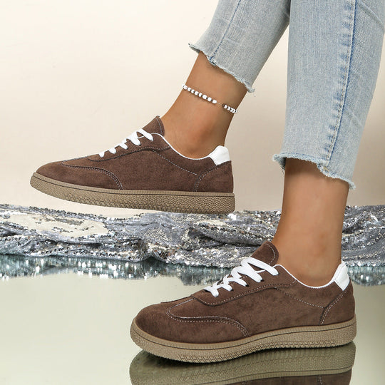 Damen Sneaker aus weichem Wildleder mit rutschfester Sohle