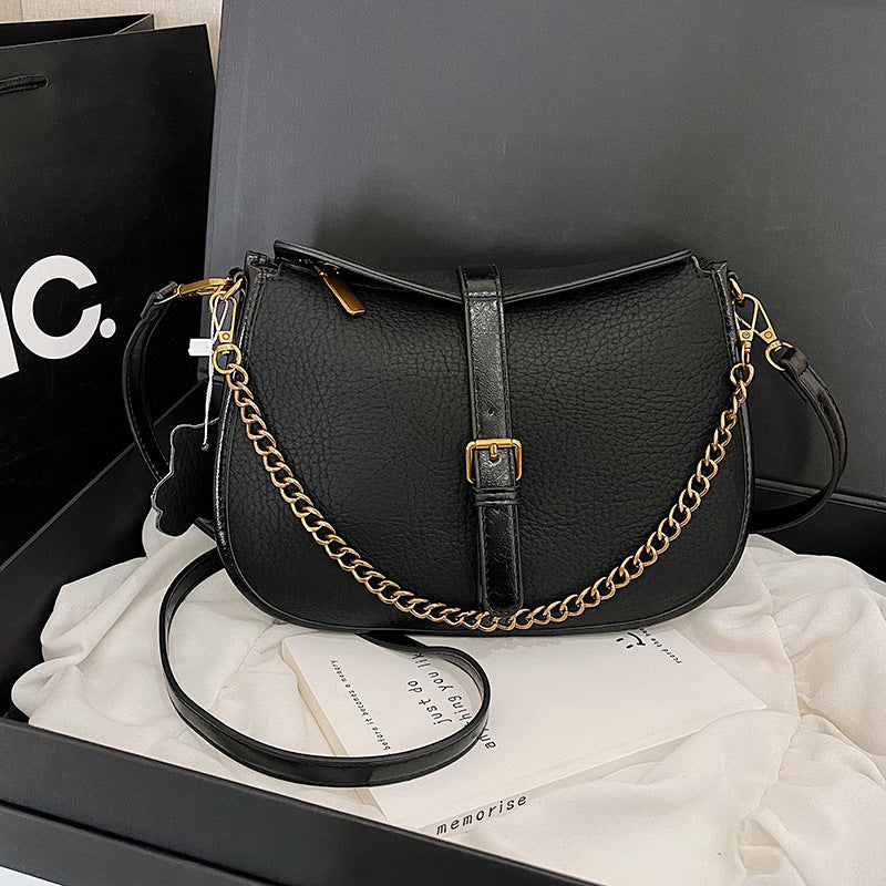 Damen elegante Umhängetasche mit goldener Kette Nord Taschen