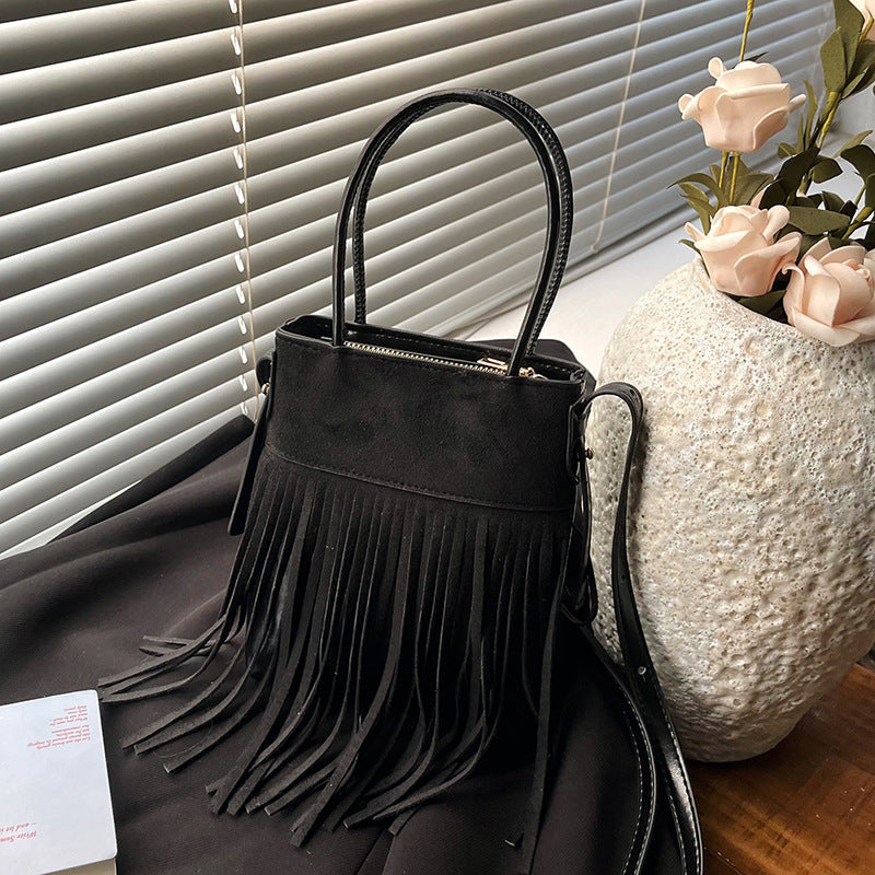 Damen Beuteltasche mit Fransen Nord Taschen