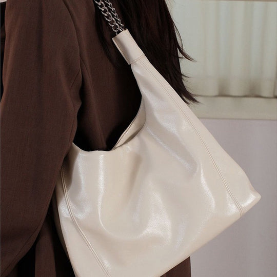 Damen Hobo-Tasche mit modischer Gliederkette und elegantem Design Nord Taschen