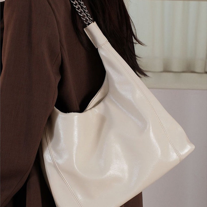 Damen Hobo-Tasche mit modischer Gliederkette und elegantem Design Nord Taschen
