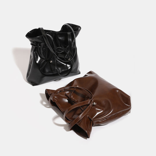 Damen elegante Beuteltasche mit verspieltem Kordelzug Nord Taschen
