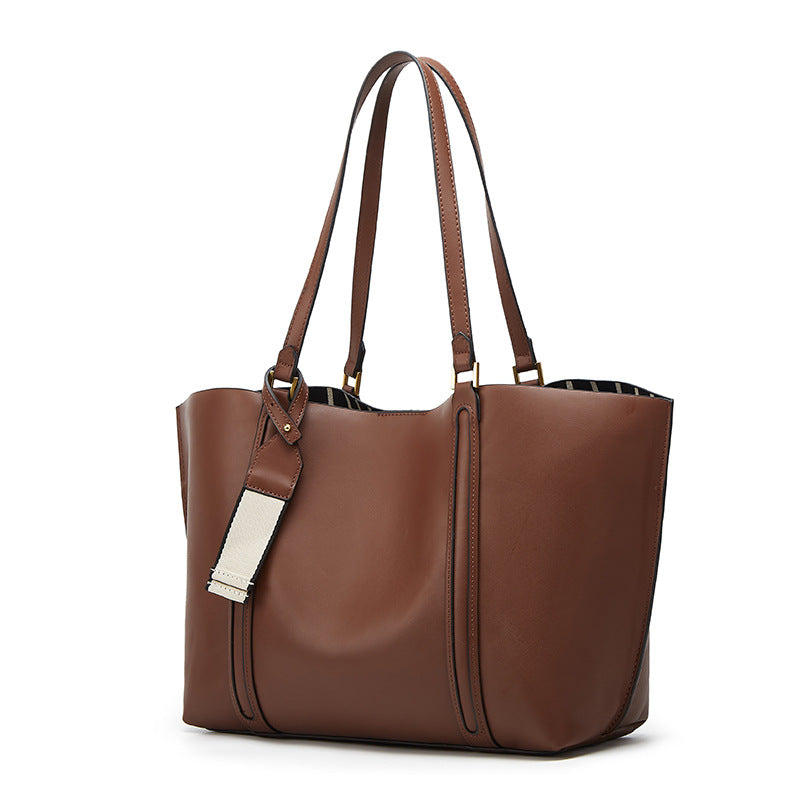 Damen Tote Tasche mit geräumigem Innenleben und eleganten Tragegriffen Nord Taschen