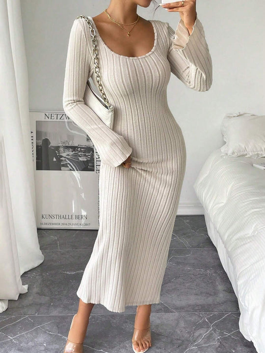 Damen geripptes Midaxi-Kleid mit U-Ausschnitt, figurbetonter Stretch-Silhouette und ausgestellten Ärmeln Nord Taschen