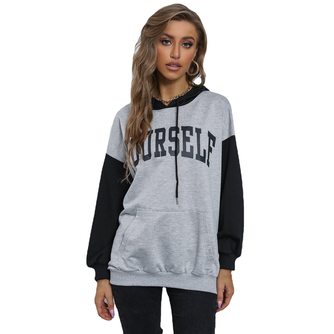 Damen Oversize-Kapuzenpullover mit College-Print, Kängurutasche und Kontrastärmeln Nord Taschen