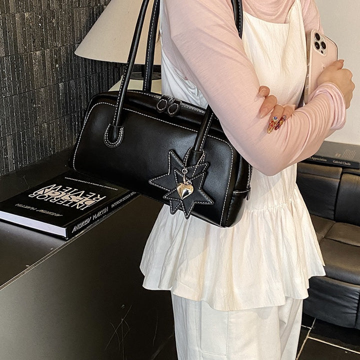 Damen Handtasche im eleganten Vintage-Stil mit raffinierten Akzenten Nord Taschen
