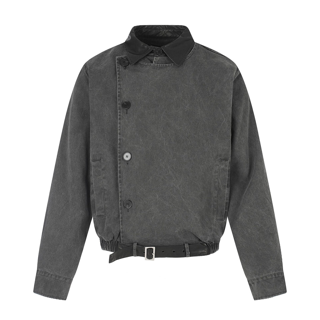 Herren Kurz geschnittener Boxy-Blouson mit asymmetrischer Knopfleiste, Taillengürtel und Kontrastkragen Nord Taschen