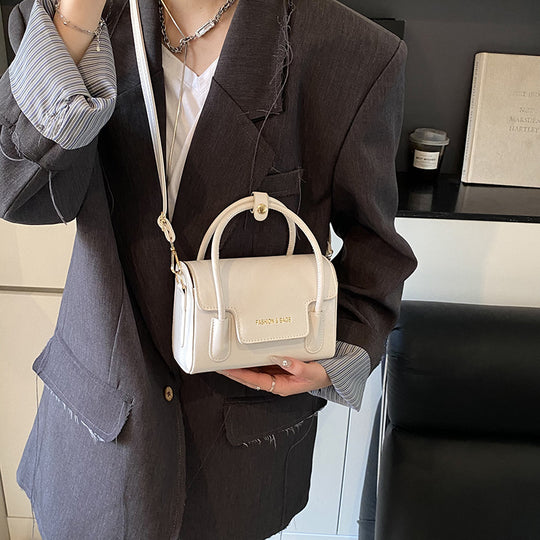 Damen Umhängetasche mit eleganter Struktur und praktischem abnehmbarem Griff Nord Taschen