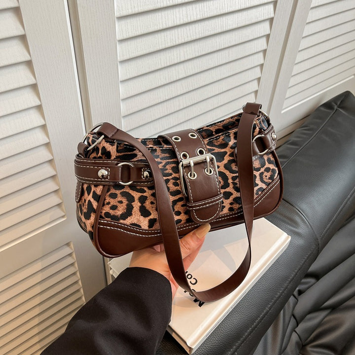 Damen stylische Umhängetasche mit Leo-Design und praktischem Tragegurt Nord Taschen