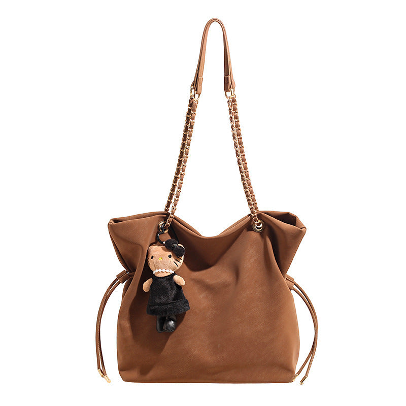 Damen Oversized Schultertasche mit verspieltem Charme von Nord Taschen