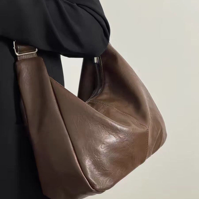 Damen Hobo-Tasche mit glänzender Oberfläche und elegantem Design Nord Taschen