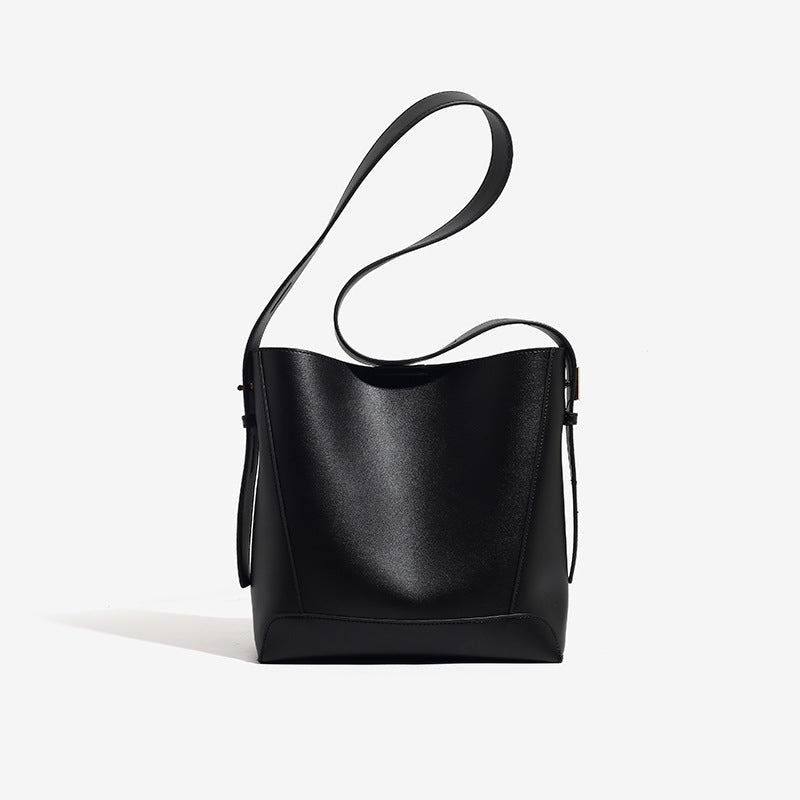 Damen Hobo-Tasche mit elegantem, geschmeidigem Kunstleder und praktischem Innendesign Nord Taschen