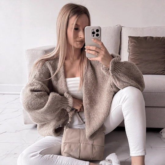 Damen Oversize Strickcardigan mit voluminösen Ballonärmeln und teddyähnlicher Struktur Nord Taschen