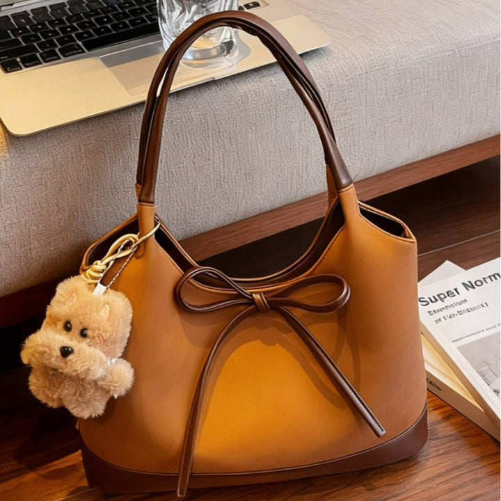 Damen modische Einkaufshandtasche mit verspieltem Anhänger Nord Taschen