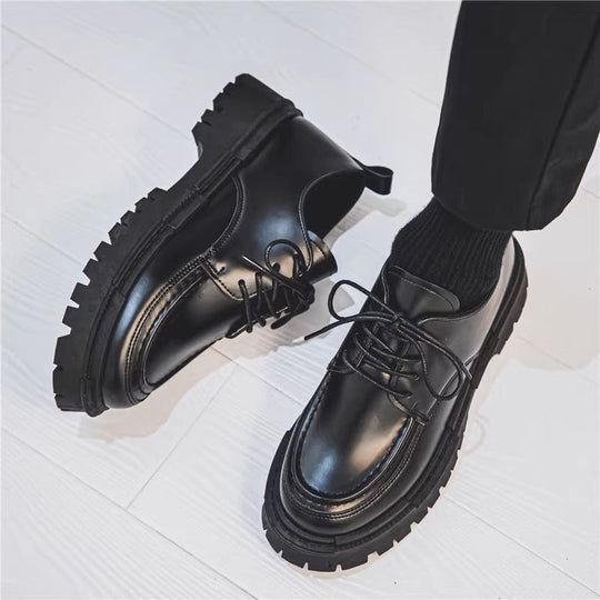DamenModerne Schnürschuhe mit robustem Profil und trendigem Design - Vittorelli
