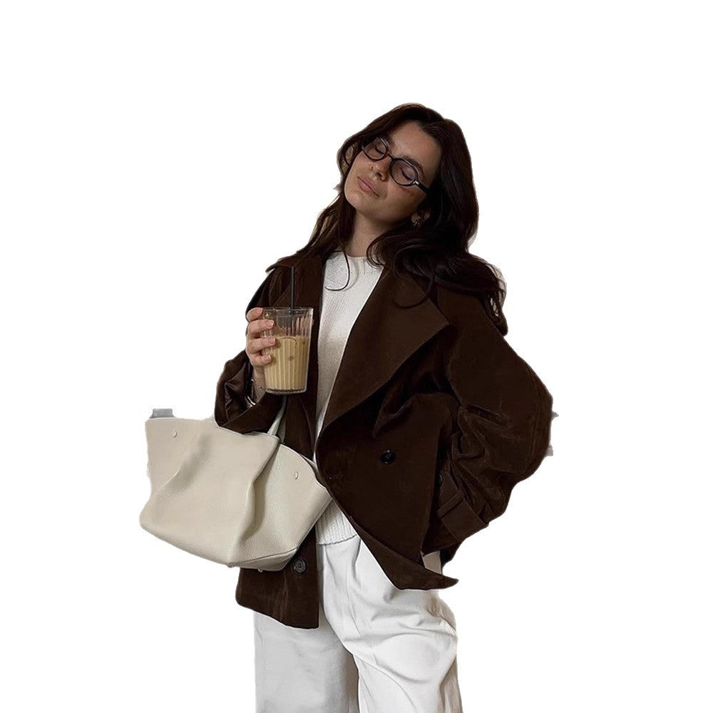 Damen Kurztrench aus Veloursleder-Optik mit weitem Revers und boxy Silhouette Nord Taschen