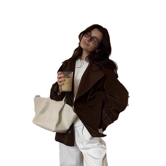 Damen Kurztrench aus Veloursleder-Optik mit weitem Revers und boxy Silhouette Nord Taschen
