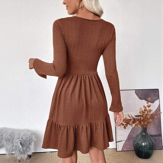 Damen Strukturiertes Strickkleid mit herzförmigem Bustier-Detail und Stufenrock Nord Taschen