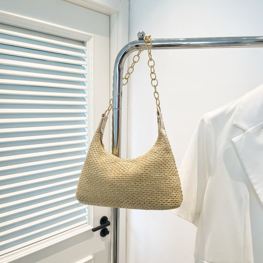 Damen trendige Umhängetasche aus geflochtenem Material mit Kettenverzierung Nord Taschen