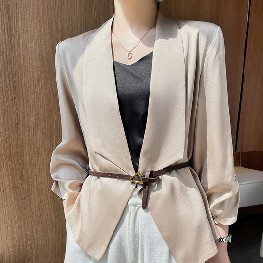 Damen Schalkragen-Blazer mit Satinbesatz, offener Front und legerer Kurzform Nord Taschen