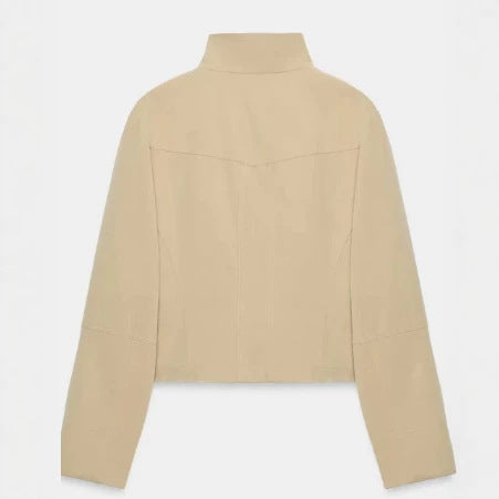 Damen Cropped doppeltreihige Kurzjacke mit Funnel‑Stehkragen und Pattentaschen Nord Taschen