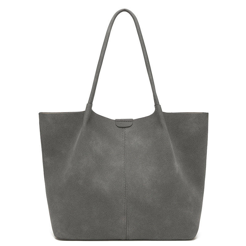 Damen Großzügige Tragetasche mit elegantem Suede-Finish und praktischem Druckverschluss Nord Taschen