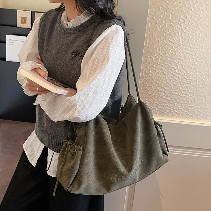 Damen Beuteltasche aus weichem Kunstleder mit verstellbarem Trageriemen Nord Taschen
