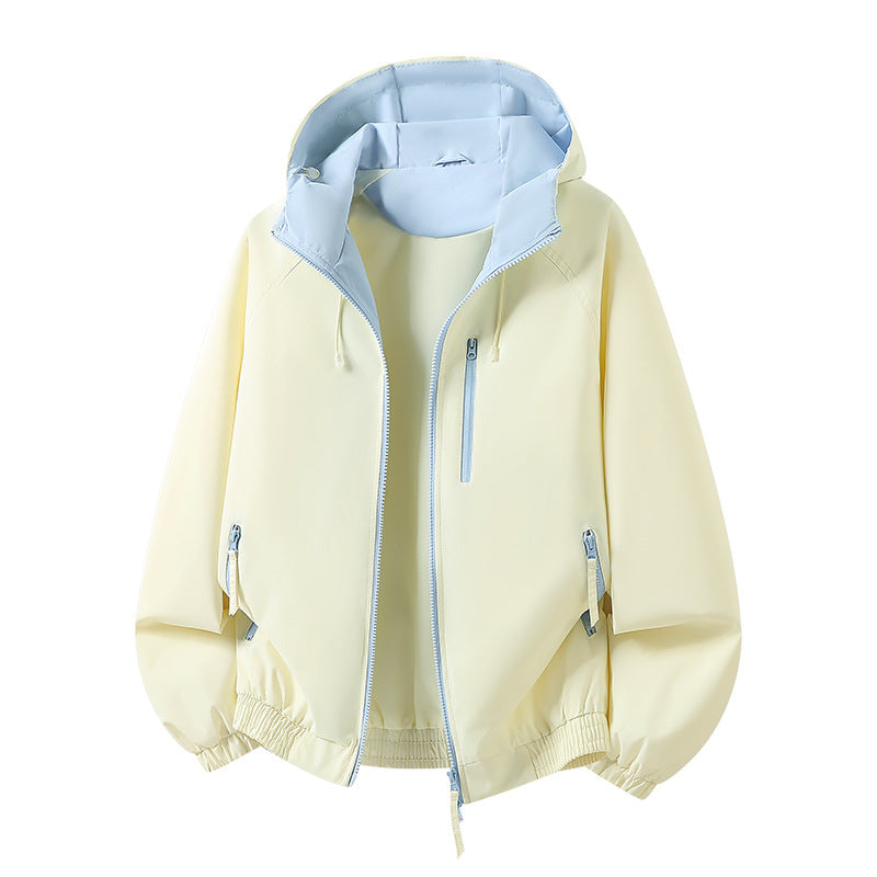 Damen Leichte Kapuzen‑Shelljacke im Urban‑Look mit kontrastfarbenem Futter, Reißverschlusstaschen und elastischem Bund Nord Taschen