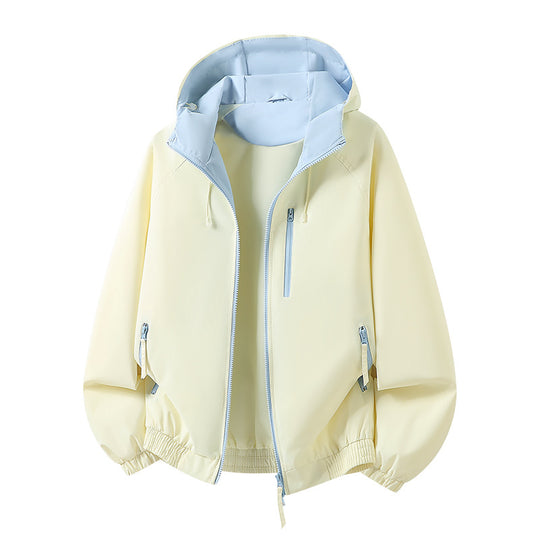 Damen Leichte Kapuzen‑Shelljacke im Urban‑Look mit kontrastfarbenem Futter, Reißverschlusstaschen und elastischem Bund Nord Taschen