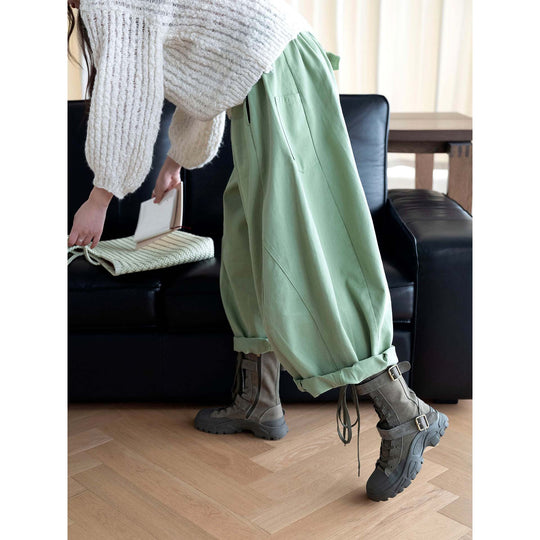 Damen Voluminöse plissierte Weite-Hose mit hohem Bund und Umschlagsaum Nord Taschen
